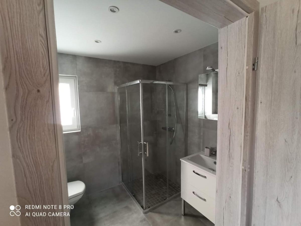 Zakatek Ciszy. Villa Sluchowo Ngoại thất bức ảnh