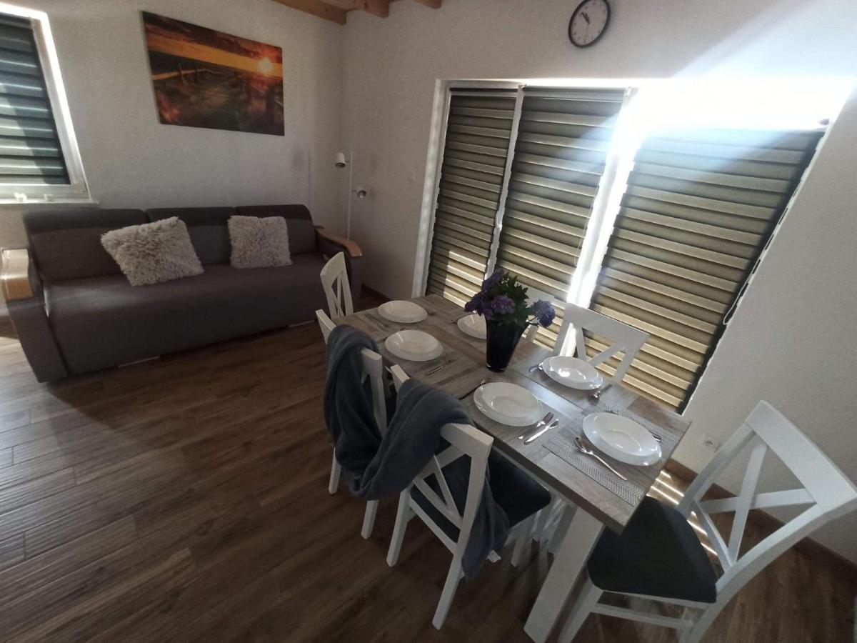 Zakatek Ciszy. Villa Sluchowo Ngoại thất bức ảnh